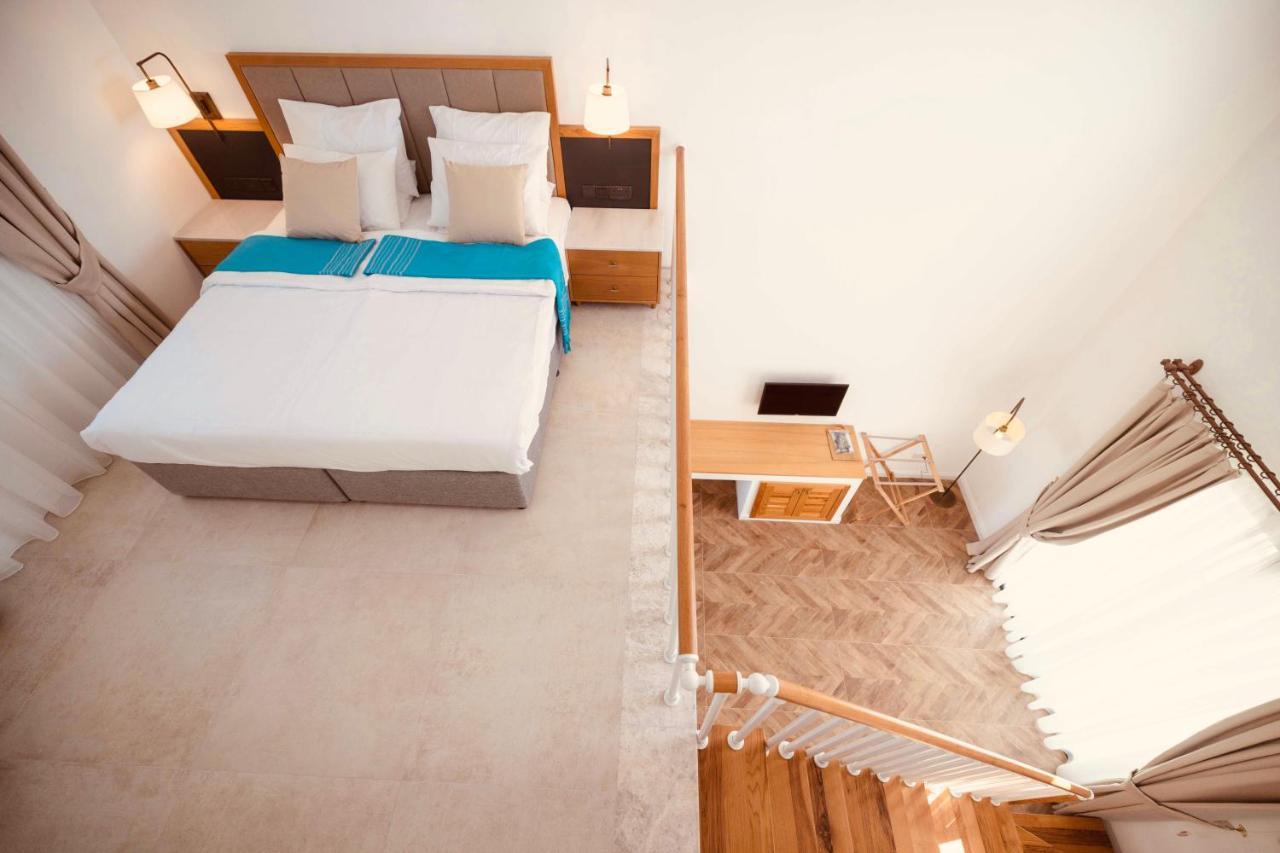 Palmonte Suites Hotel & Spa Karavas  Exterior photo
