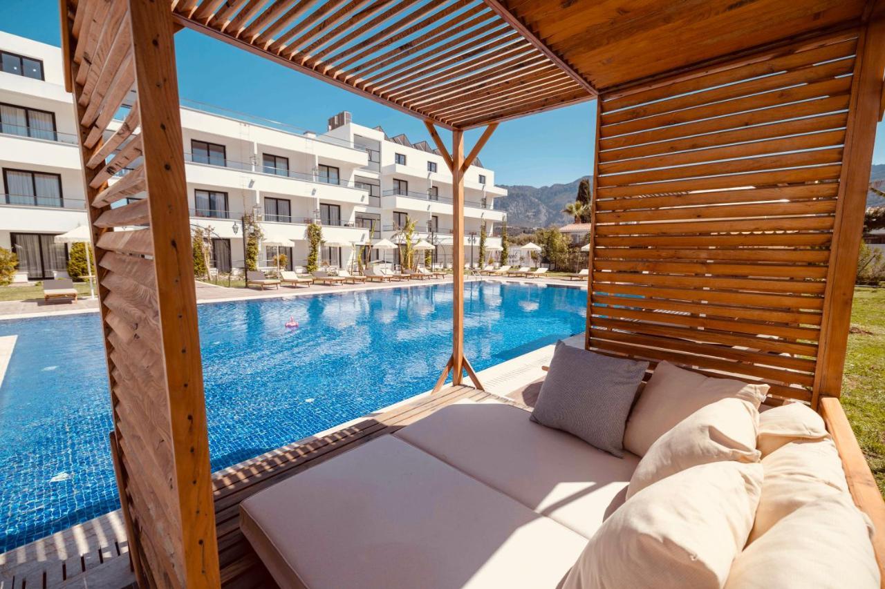 Palmonte Suites Hotel & Spa Karavas  Exterior photo