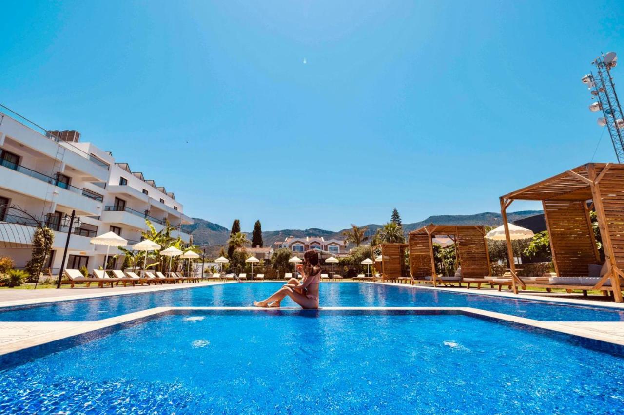 Palmonte Suites Hotel & Spa Karavas  Exterior photo