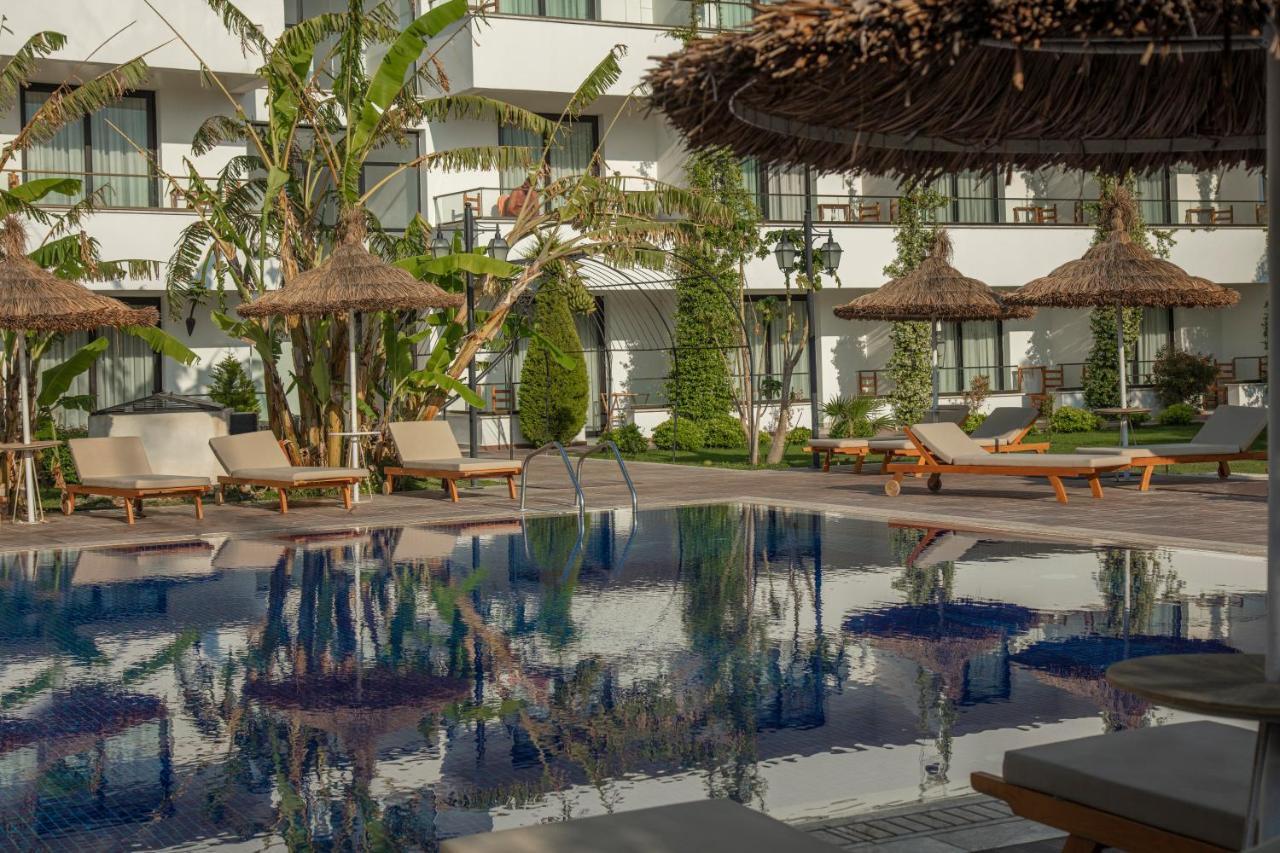 Palmonte Suites Hotel & Spa Karavas  Exterior photo
